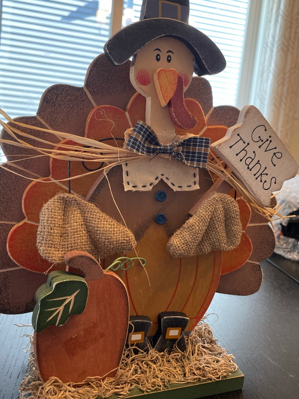 Rustic Thanksgiving Turkey Table Décor - Brown & Orange (wood)